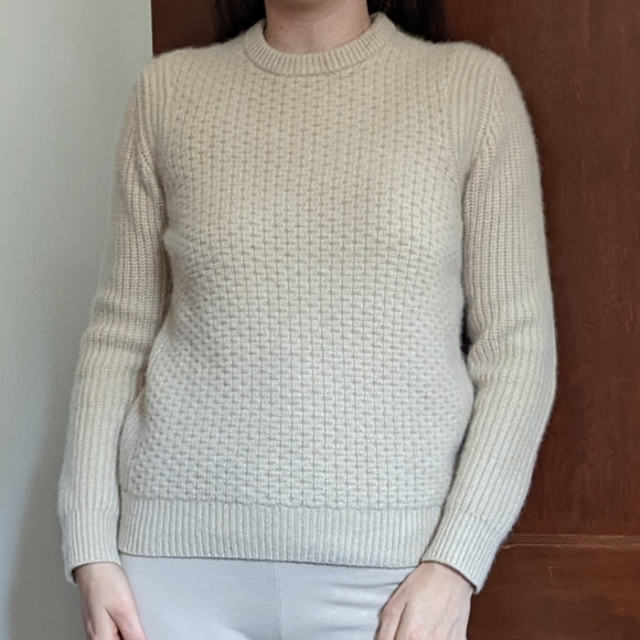 Thick Cashmere Sweater - Picture 2 of 12